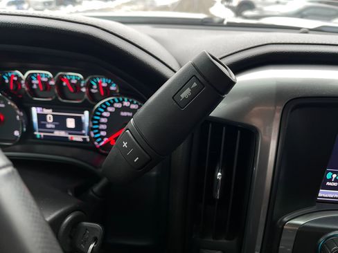 Used 2017 Chevrolet Silverado 2500 LTZ w/ Vortec Plus Package image 28