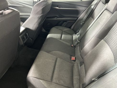 Used 2025 Toyota Camry LE image 23