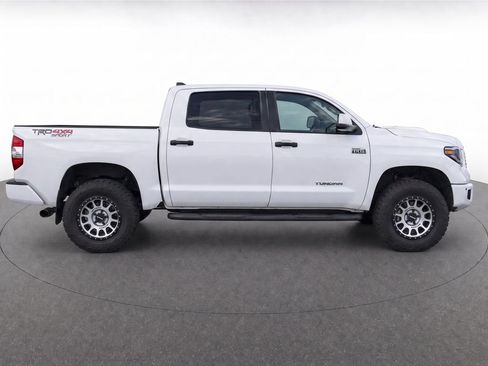 Used 2021 Toyota Tundra 4x4 CrewMax image 9
