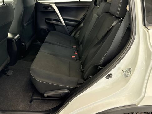 Used 2018 Toyota RAV4 XLE w/ Plus Extra Value Package FWD image 14