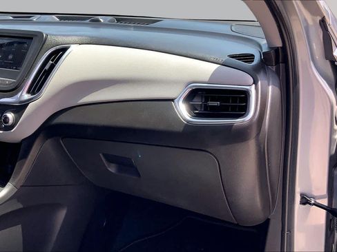 Used 2023 Chevrolet Equinox LT FWD image 18