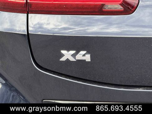 Used 2025 BMW X4 M40i w/ Premium Package image 35