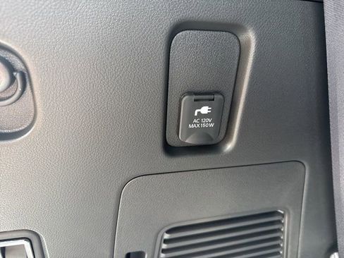 New 2026 Nissan Armada SL w/ Captain's Chari Seat Package image 9