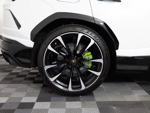 Used 2021 Lamborghini Urus AWD/4WD image 16
