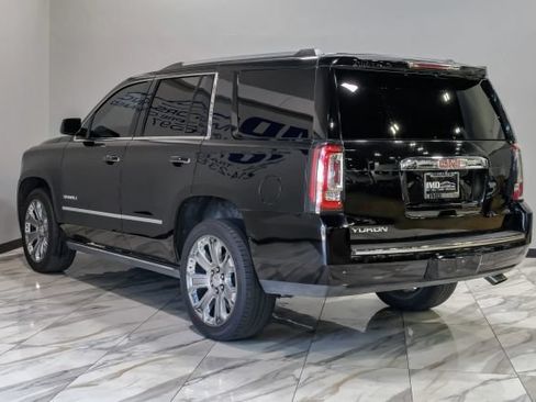 Used 2015 GMC Yukon Denali w/ Touring Package AWD/4WD image 16