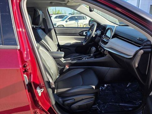 Used 2022 Jeep Compass Limited w/ Sun and Sound Group AWD/4WD image 11
