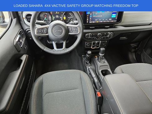 Used 2025 Jeep Wrangler Unlimited Sahara w/ Safety Group AWD/4WD image 11