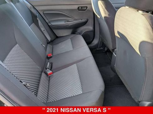 Used 2021 Nissan Versa S FWD image 29