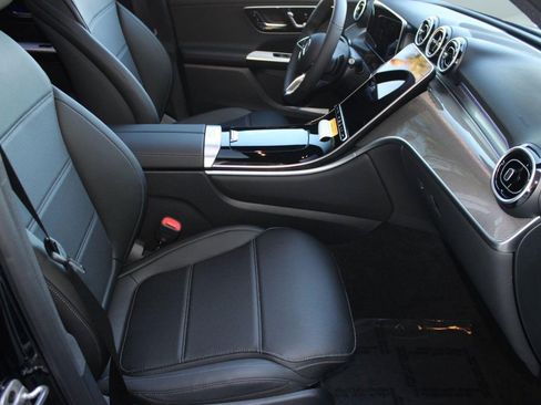 Used 2026 Mercedes-Benz GLC 300 image 30