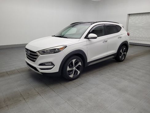 Used 2017 Hyundai Tucson Limited w/ Limited Ultimate Package 03 FWD image 2