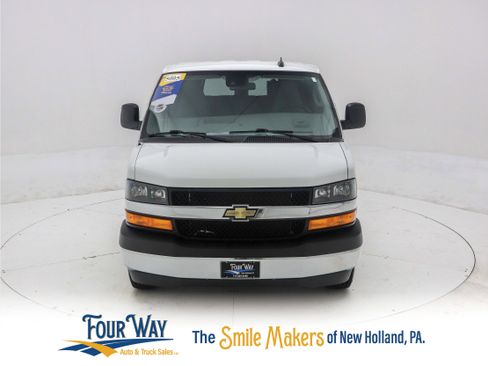 Used 2023 Chevrolet Express 3500 LT w/ LT Preferred Equipment Group image 9