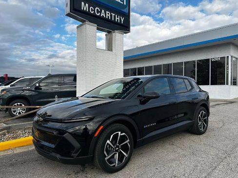 New 2026 Chevrolet Equinox EV LT w/ Comfort Package image 2