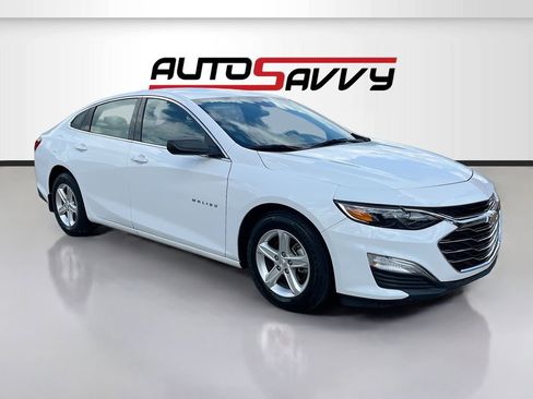 Used 2024 Chevrolet Malibu LS FWD image 1