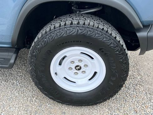 Used 2025 Ford Bronco Heritage Edition image 10