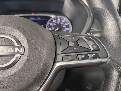 Used 2025 Nissan Sentra SV FWD image 29