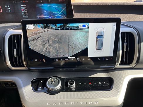 Used 2025 Ford Expedition Max Active image 28