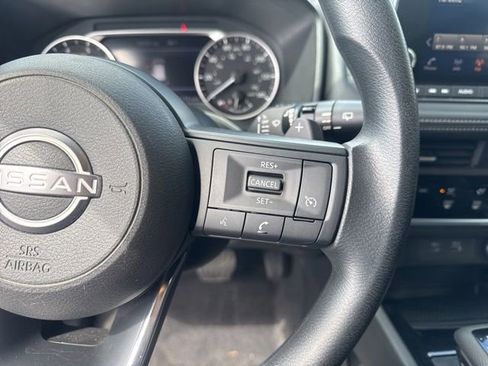 Used 2023 Nissan Rogue S AWD/4WD image 13