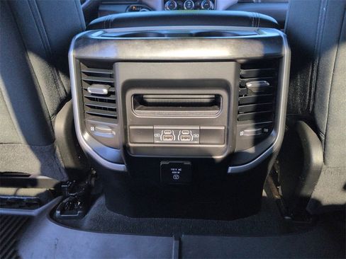 Used 2021 RAM 1500 Big Horn image 17