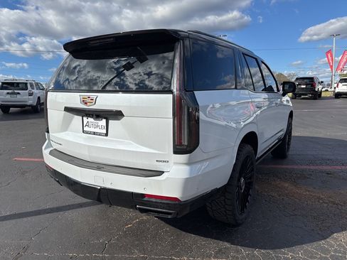 Used 2026 Cadillac Escalade Sport w/ Touring Package image 14