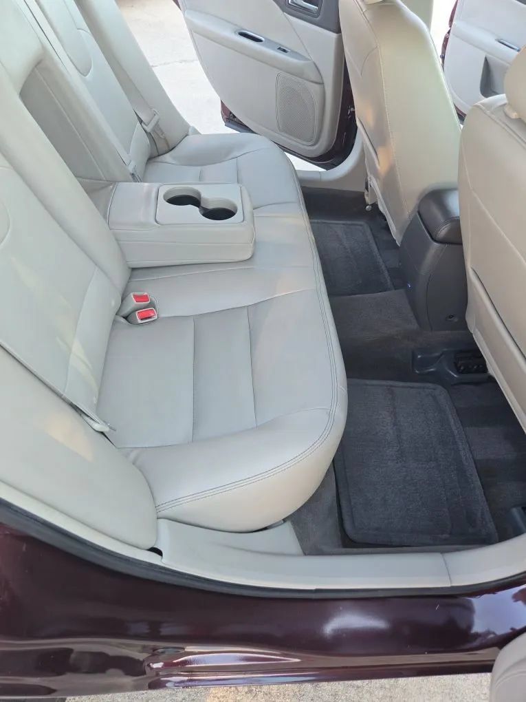 Used 2011 Ford Fusion SEL w/ 301A Rapid Spec Order Code FWD image 27