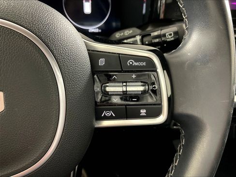 Certified 2023 Kia Sorento SX AWD/4WD image 13