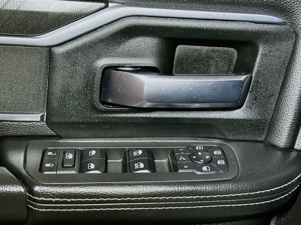 Certified 2025 RAM 2500 Big Horn AWD/4WD image 15