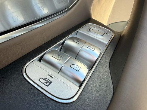 New 2026 Mercedes-Benz Maybach GLS 600 4MATIC image 15