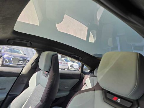 New 2025 Audi S e-tron GT Prestige image 28
