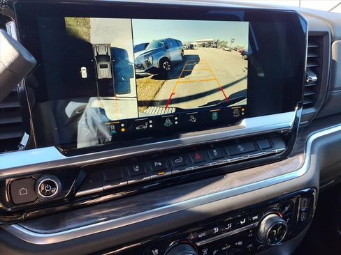 Used 2024 Chevrolet Silverado 2500 LTZ w/ LTZ Convenience Package image 29