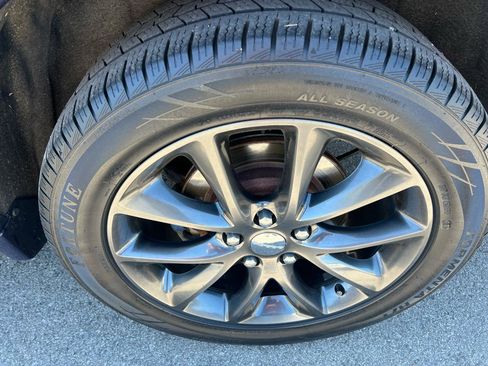 Used 2017 Dodge Durango GT w/ Premium Group AWD/4WD image 4