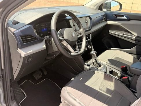 Used 2023 Volkswagen Taos SE w/ Panoramic Sunroof Package AWD/4WD image 11