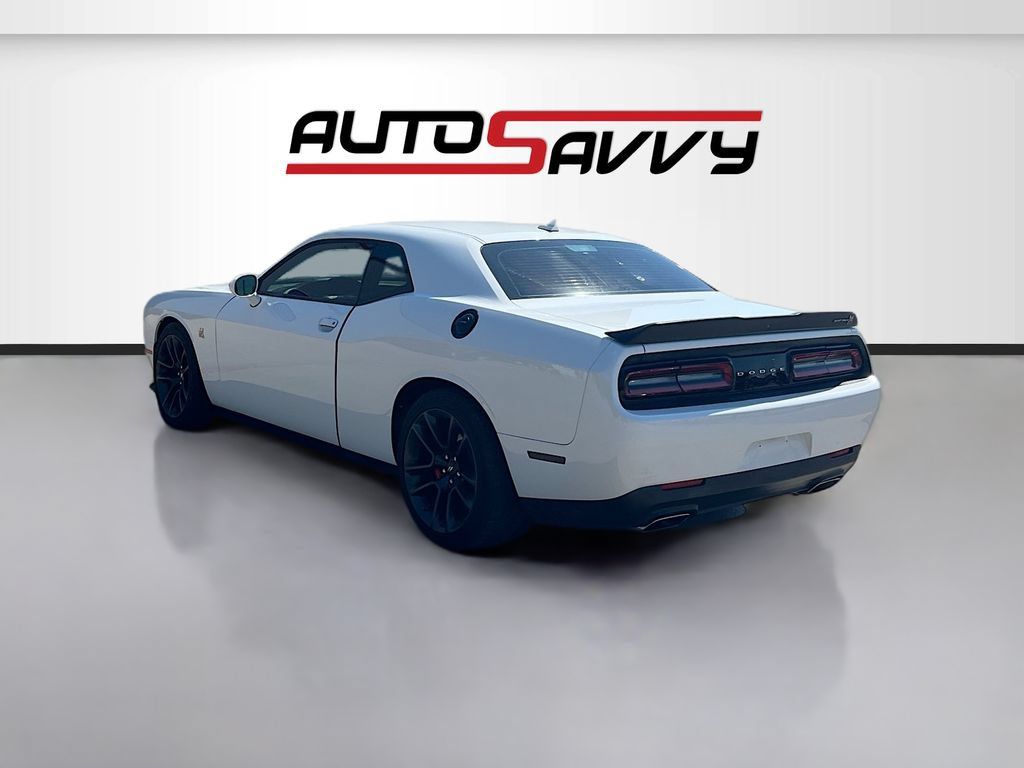 Used 2022 Dodge Challenger R/T Scat Pack RWD image 5