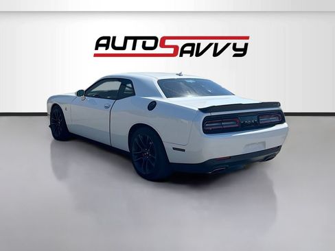 Used 2022 Dodge Challenger R/T Scat Pack RWD image 5