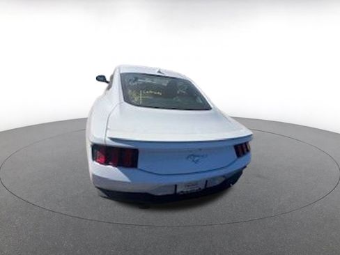 Used 2024 Ford Mustang Premium image 7