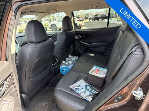 Used 2022 Subaru Outback Limited AWD/4WD image 7