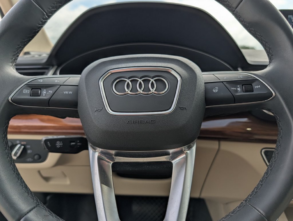 Used 2023 Audi Q5 2.0T Premium w/ Convenience Package AWD/4WD image 20