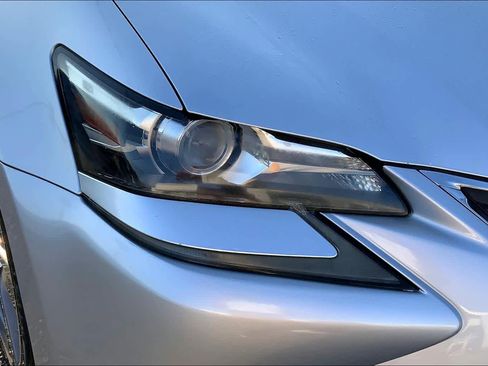 Used 2016 Lexus GS 200t image 26