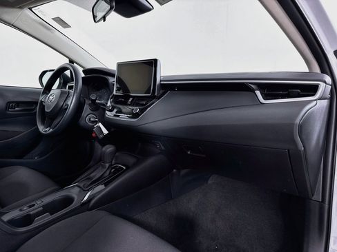 Certified 2025 Toyota Corolla LE FWD image 28