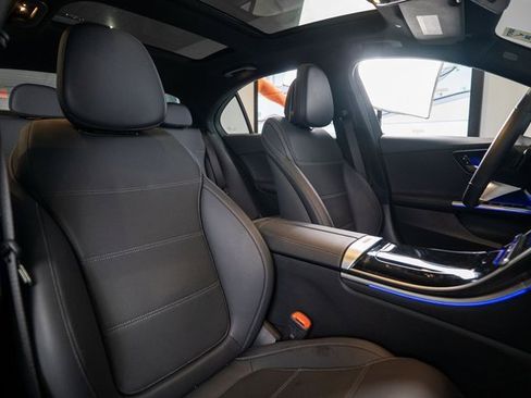 Certified 2025 Mercedes-Benz C 300 4MATIC Sedan image 12