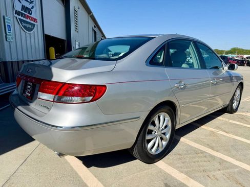 Used 2006 Hyundai Azera Limited FWD image 8
