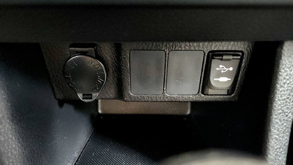 Used 2016 Toyota Corolla LE FWD image 34