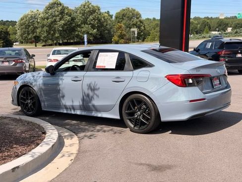 Used 2022 Honda Civic Sport image 9