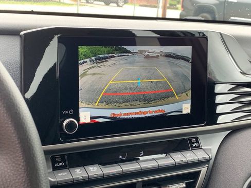 Used 2026 Toyota Camry LE FWD image 22