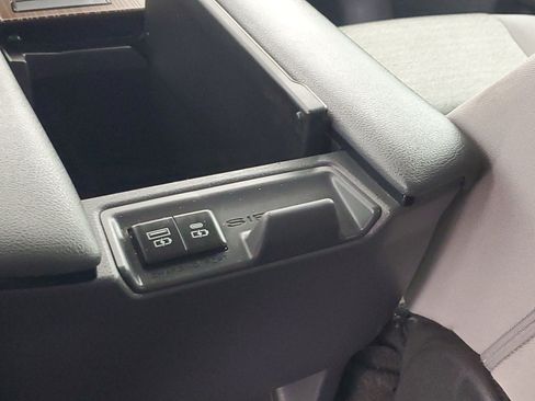 Certified 2023 Toyota Sienna LE FWD image 15