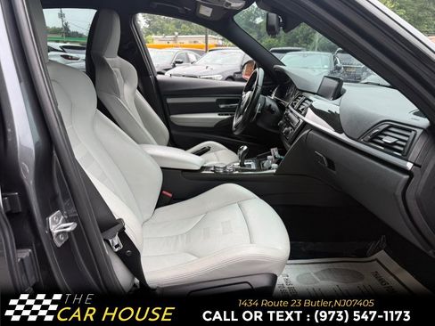 Used 2015 BMW M3 RWD image 21