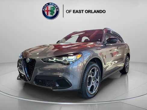 New 2025 Alfa Romeo Stelvio Sprint AWD/4WD image 4