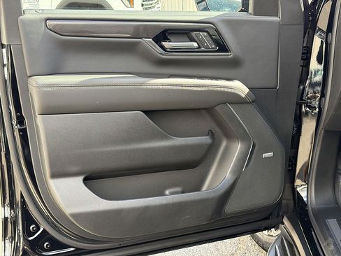 New 2026 GMC Yukon XL Elevation w/ Elevation Premium Package RWD image 20