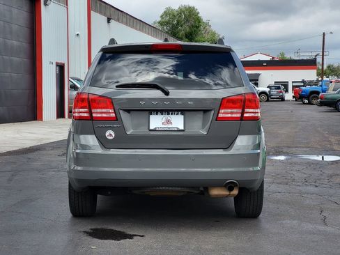 Used 2020 Dodge Journey SE w/ SE Popular Equipment Group FWD image 11