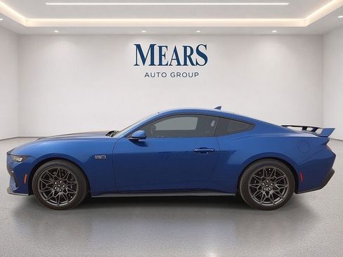 Used 2024 Ford Mustang GT Premium w/ GT Performance Package RWD image 2