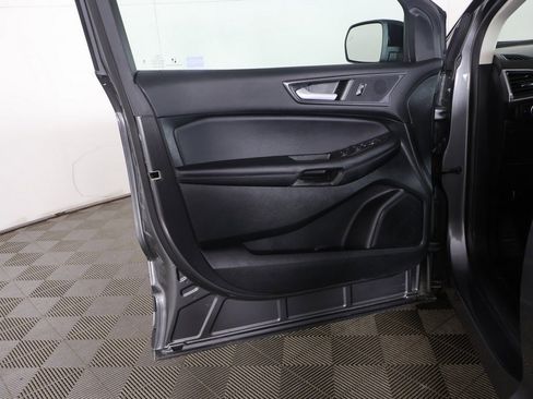 Used 2023 Ford Edge SE w/ Black Appearance Package image 18
